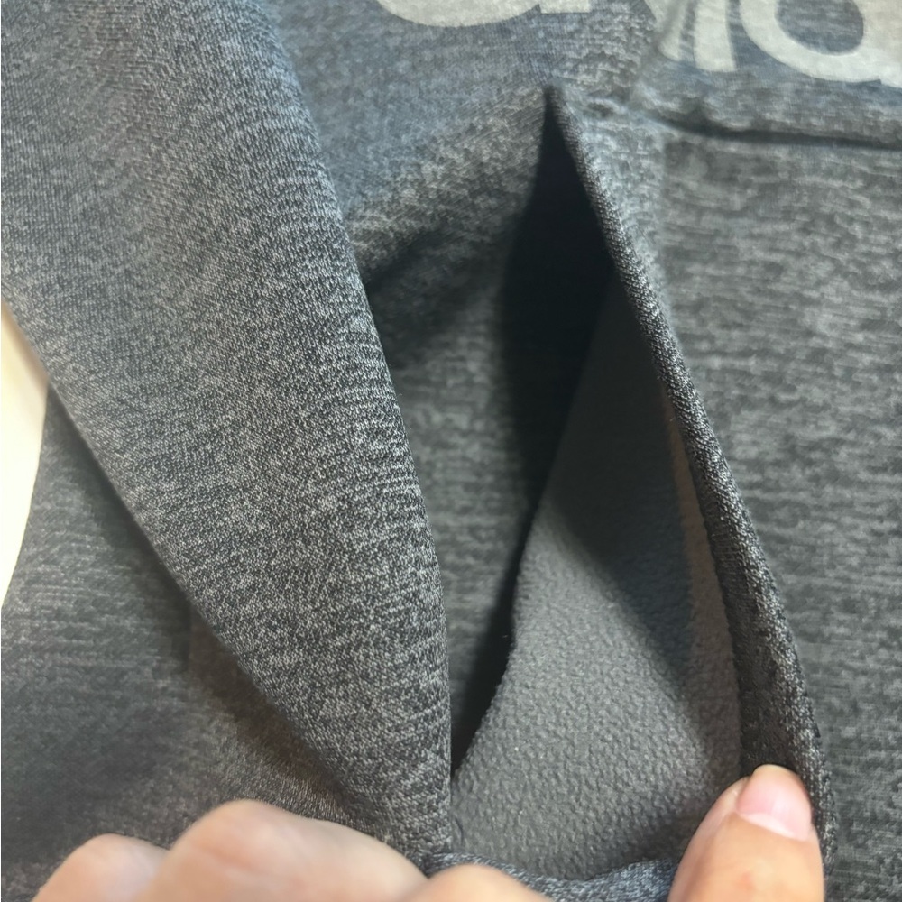 Adidas Unisex‎ Gray Black Long Sleeve Hoodie Sweatshirt Size M w/ Thumbholes - Picture 2 of 16